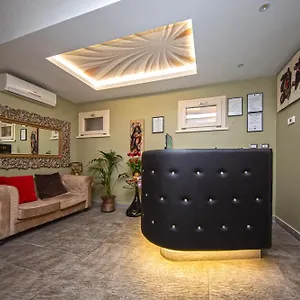 Corso 107 Wellness & רומא