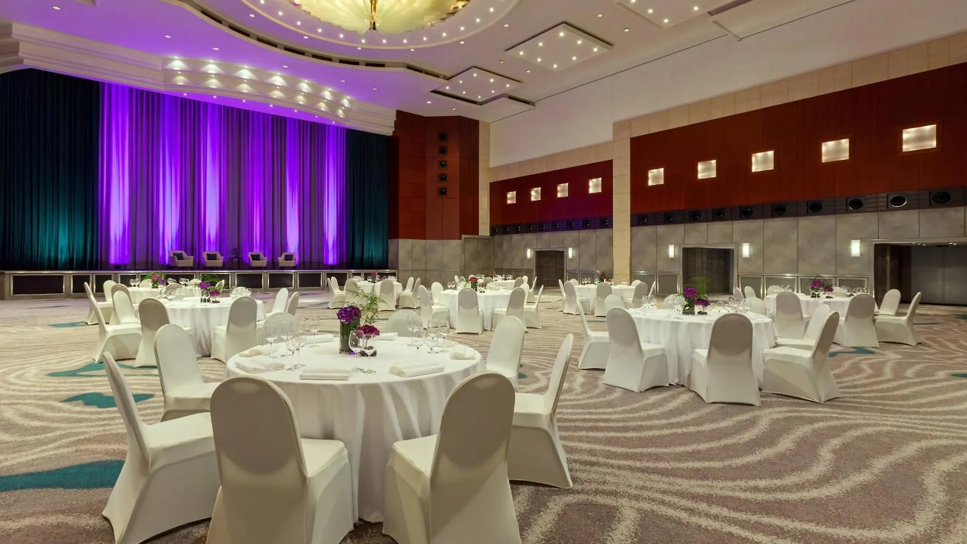 מלון The Westin Grand מינכן 5*,